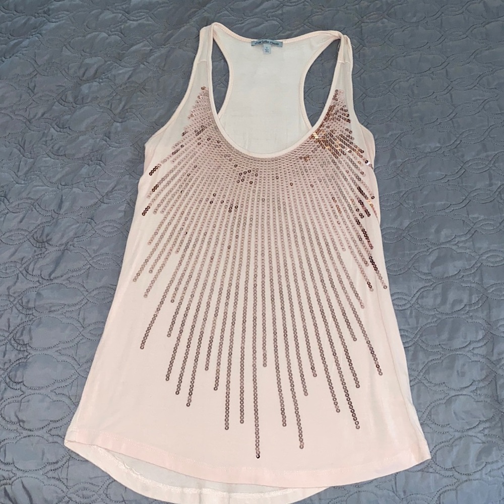 Pink tank top with sequins